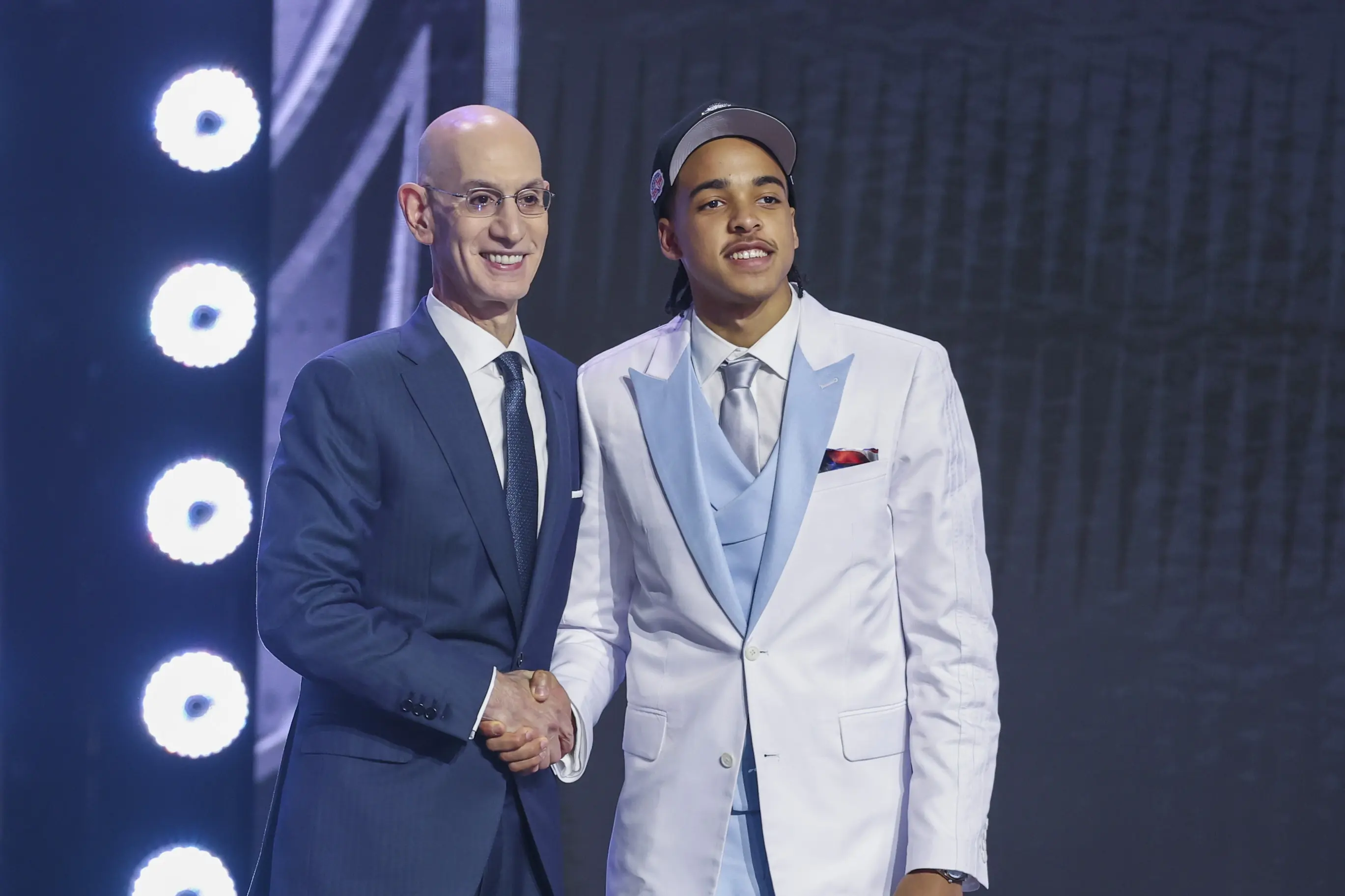 小迈克尔·布朗快问快答：最难忘的NBA时刻是詹姆斯1比3逆转勇士