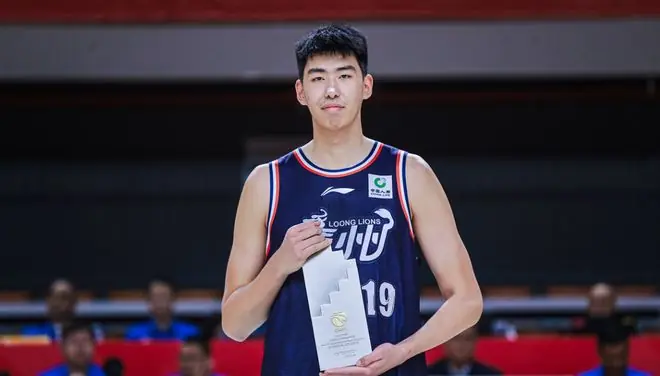 杜锋真没辙了？曝徐昕即使租期满也不回广东 3理由证这是双输结果