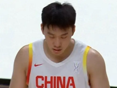 廖三宁21分中国男篮险胜荷兰，杨瀚森7分依旧不够强硬