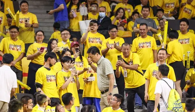 令人唏嘘！李春江沦落到推荐足彩挣钱 他还能像李楠一样复出吗
