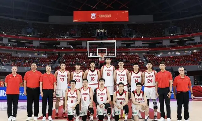 中国男篮vs荷兰男篮！赛前带来中国男篮赵继伟、杨瀚森、贺希宁、王俊杰以及荷兰男篮的最新消息