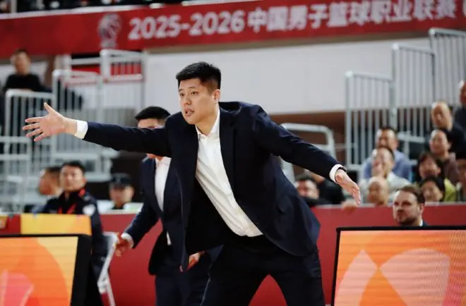 许利民之后又一名帅下课！曾率队横扫广东队，没了李春江真不行？