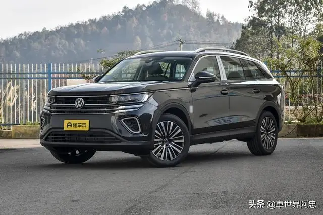 燃油SUV销量趋势图